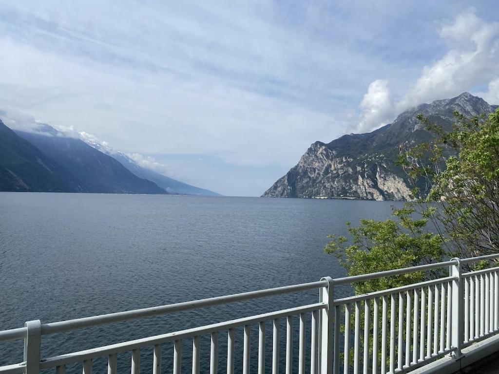 Casa Filippo Large 3 Room Apartment, Close To The Beach, Free Wifi Internet Riva del Garda Esterno foto