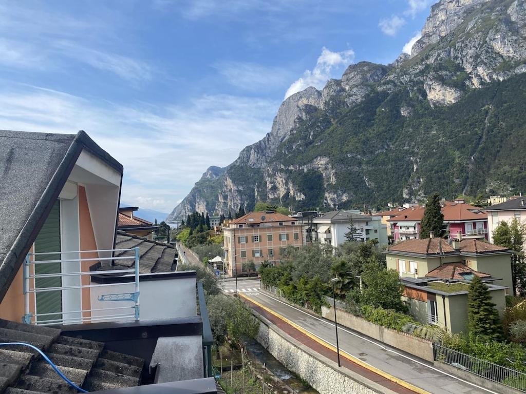 Casa Filippo Large 3 Room Apartment, Close To The Beach, Free Wifi Internet Riva del Garda Esterno foto