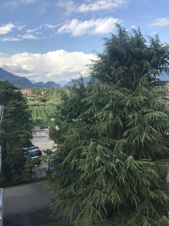 Casa Filippo Large 3 Room Apartment, Close To The Beach, Free Wifi Internet Riva del Garda Esterno foto